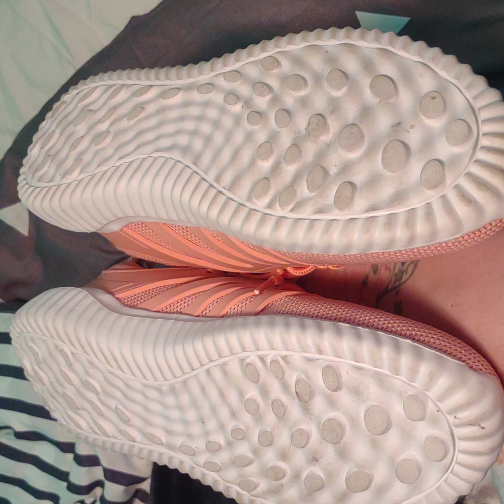 Sneakers - Picture 3 of 3